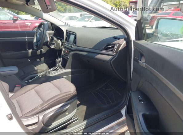 5NPD84LFXJH213382 2018 HYUNDAI ELANTRA White Front interior view