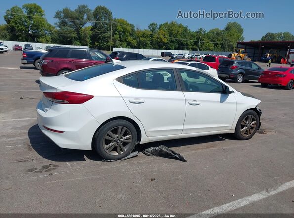 5NPD84LFXJH213382 2018 HYUNDAI ELANTRA White Rear interior view