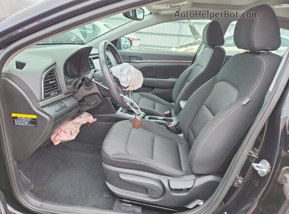 5NPD84LFXJH261979 2018 HYUNDAI ELANTRA Black Widok wnętrza z przodu