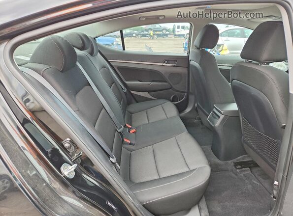5NPD84LFXJH261979 2018 HYUNDAI ELANTRA Black Widok tylnych siedzeń