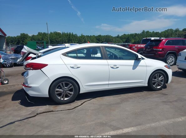 5NPD84LFXJH367798 2018 HYUNDAI ELANTRA White უკანა სალონის ხედი