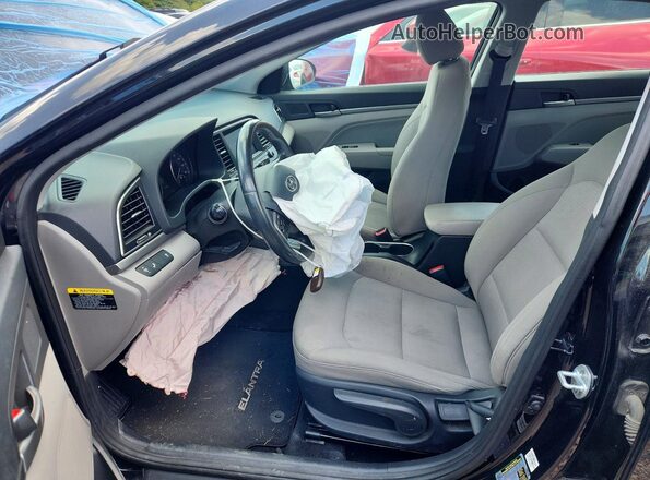 5NPD84LFXJH397044 2018 HYUNDAI ELANTRA Black Вид салону спереду