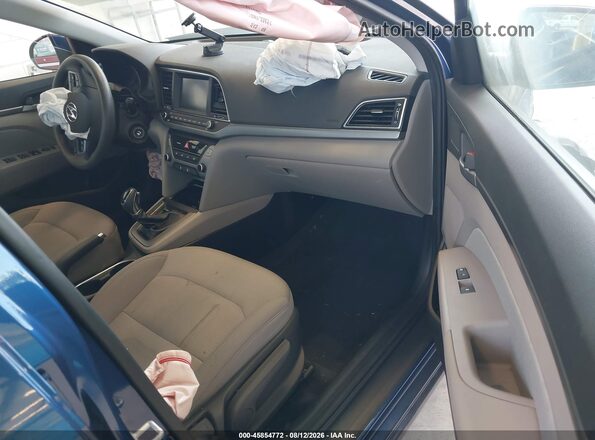 5NPD84LFXJH398324 2018 HYUNDAI ELANTRA Синий Вид салона спереди