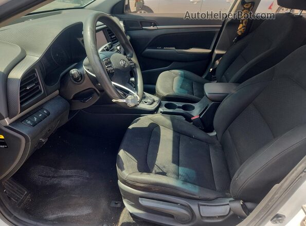 5NPD84LFXKH418296 2019 HYUNDAI ELANTRA White წინა სალონის ხედი