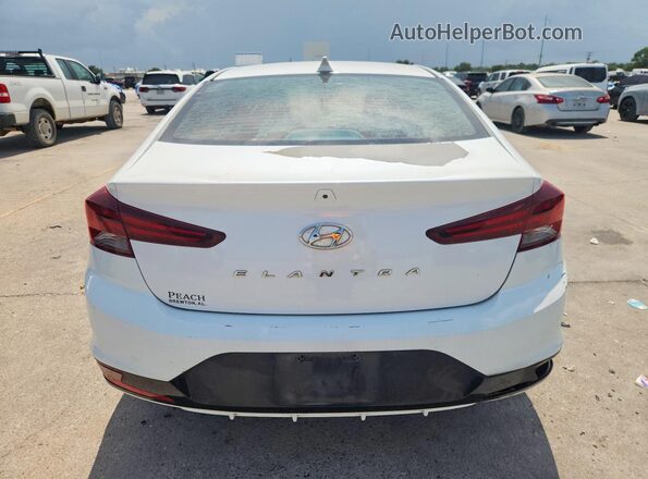 5NPD84LFXKH418296 2019 HYUNDAI ELANTRA White უკანა ხედი