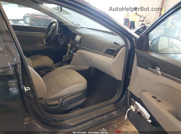 5NPD84LFXLH574565 2020 HYUNDAI ELANTRA Черный Вид салона спереди