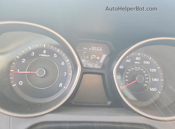5NPDH4AE0GH694746 2016 HYUNDAI ELANTRA Красный Вид щитка приборов