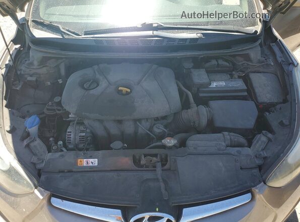 5NPDH4AE0GH694987 2016 HYUNDAI ELANTRA Tan Вид задньої частини салону