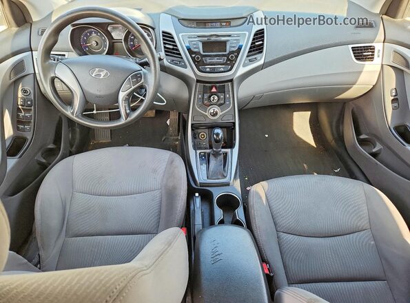 5NPDH4AE0GH769686 2016 HYUNDAI ELANTRA Silver Dashboard view