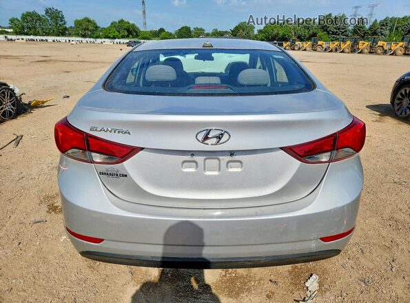 5NPDH4AE0GH769686 2016 HYUNDAI ELANTRA Silver Rear view