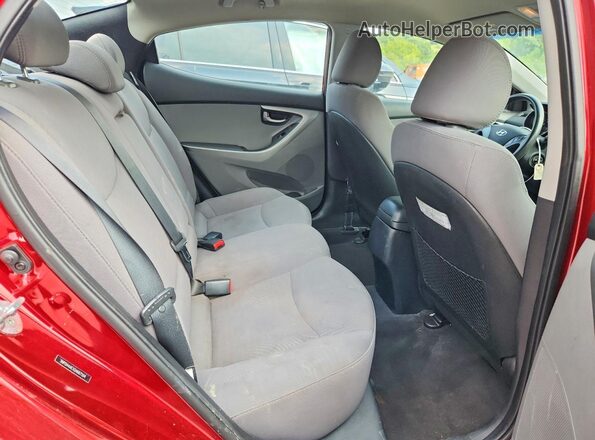 5NPDH4AE1GH687594 2016 HYUNDAI ELANTRA Red Rear seats view