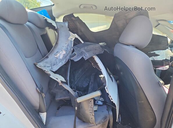 5NPDH4AE1GH704409 2016 HYUNDAI ELANTRA White Vista de los asientos traseros