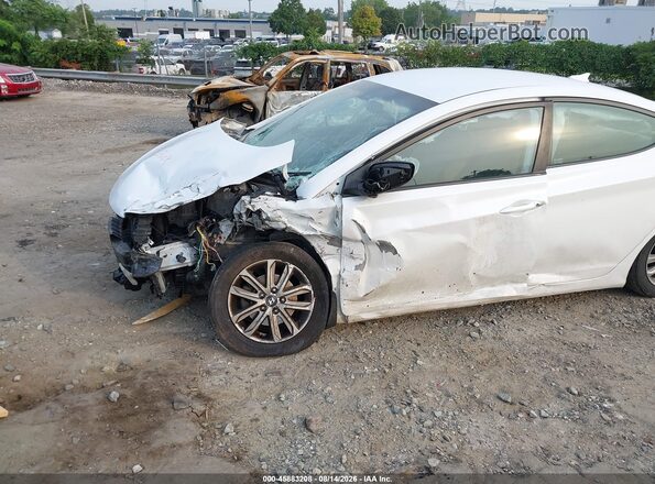5NPDH4AE1GH729035 2016 HYUNDAI ELANTRA White Vista frontal