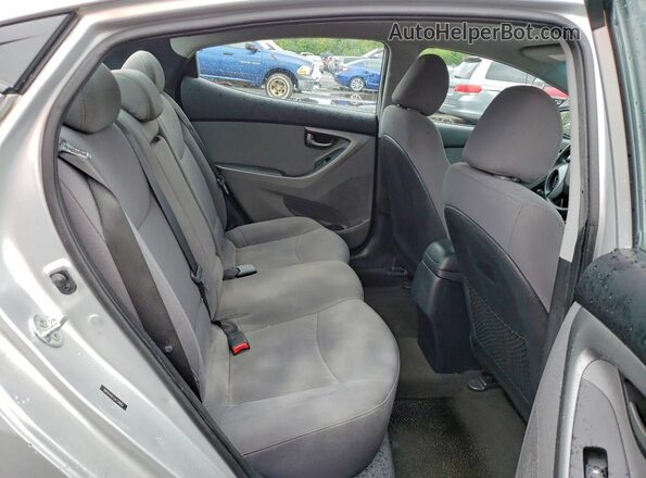 5NPDH4AE1GH738883 2016 HYUNDAI ELANTRA Серебряный Вид задних сидений