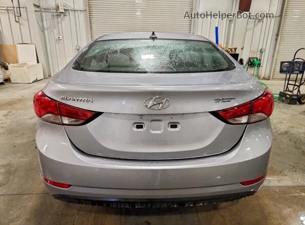 5NPDH4AE1GH740777 2016 HYUNDAI ELANTRA Серебряный Вид сзади