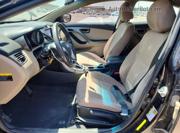 5NPDH4AE1GH792846 2016 HYUNDAI ELANTRA Black Вид салону спереду