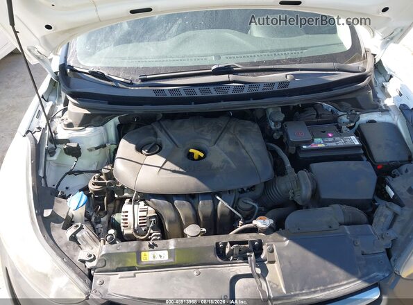 5NPDH4AE2GH675616 2016 HYUNDAI ELANTRA White Rear view