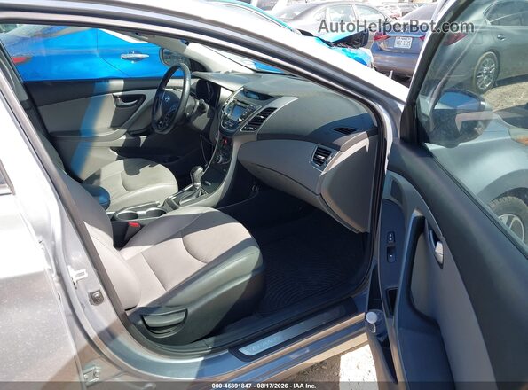 5NPDH4AE2GH676085 2016 HYUNDAI ELANTRA Silver Widok wnętrza z przodu