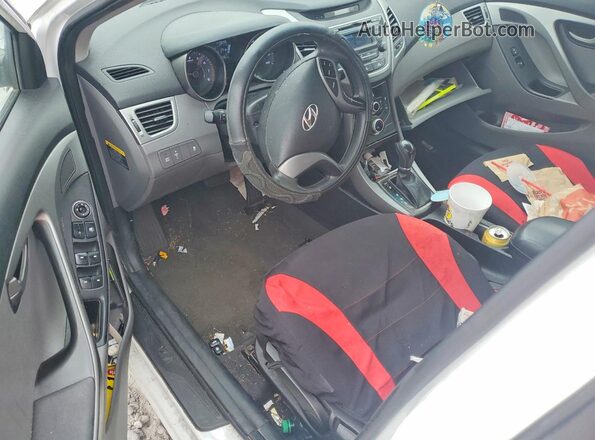 5NPDH4AE2GH715354 2016 HYUNDAI ELANTRA Белый Вид панели приборов