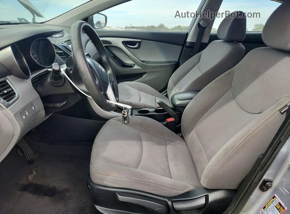 5NPDH4AE2GH725396 2016 HYUNDAI ELANTRA Gray Widok wnętrza z przodu