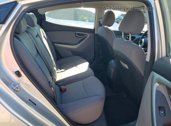 5NPDH4AE2GH751707 2016 HYUNDAI ELANTRA Silver Rear seats view
