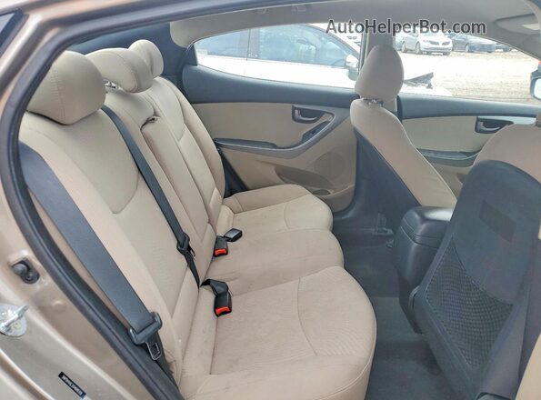 5NPDH4AE3GH688309 2016 HYUNDAI ELANTRA Tan Vista de los asientos traseros