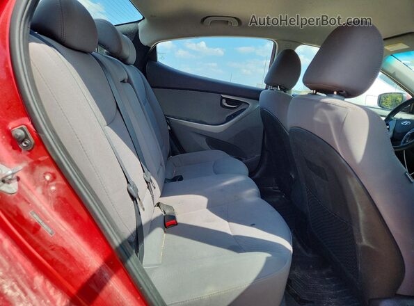 5NPDH4AE3GH693705 2016 HYUNDAI ELANTRA Red Vista de los asientos traseros