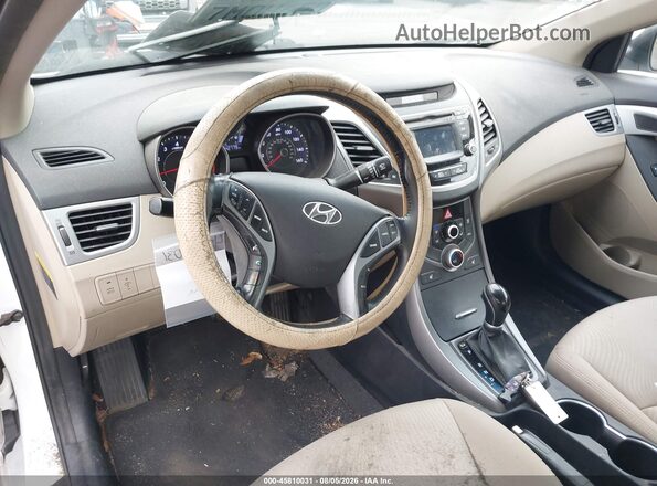 5NPDH4AE3GH729991 2016 HYUNDAI ELANTRA White 