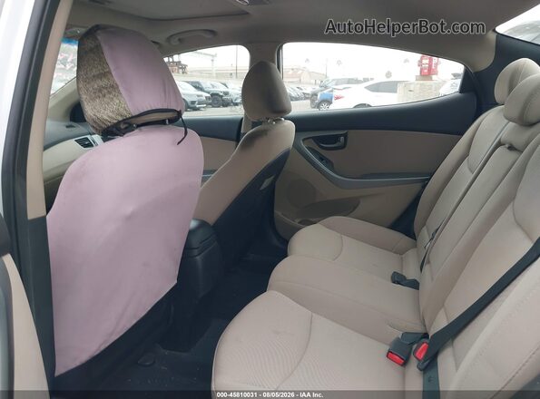 5NPDH4AE3GH729991 2016 HYUNDAI ELANTRA White 