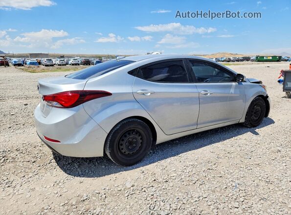 5NPDH4AE3GH765471 2016 HYUNDAI ELANTRA Серебряный Задняя правая четверть