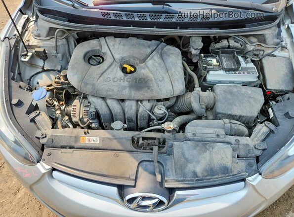 5NPDH4AE4GH671034 2016 HYUNDAI ELANTRA Silver Widok wnętrza z tyłu