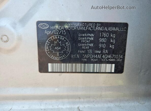 5NPDH4AE4GH671034 2016 HYUNDAI ELANTRA Silver Widok komory silnika