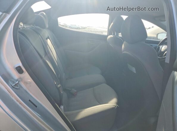 5NPDH4AE4GH707109 2016 HYUNDAI ELANTRA Silver უკანა სავარძლების ხედი