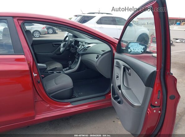 5NPDH4AE5GH706003 2016 HYUNDAI ELANTRA Красный Вид салона спереди