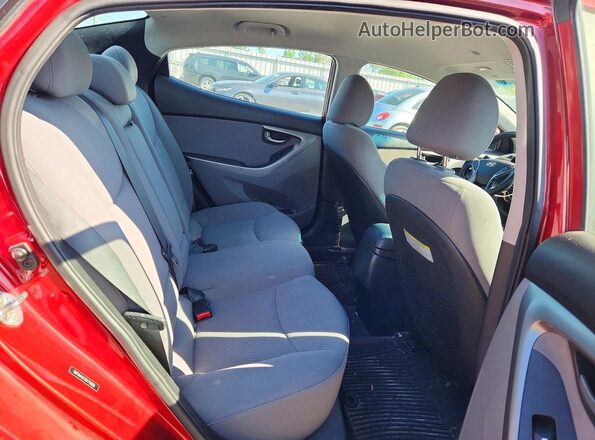5NPDH4AE5GH716000 2016 HYUNDAI ELANTRA Красный Вид задних сидений