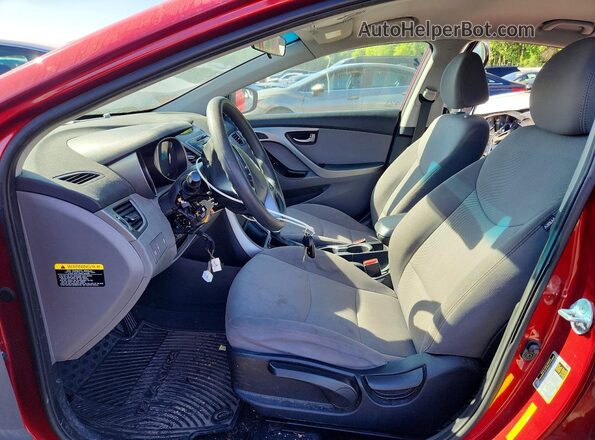 5NPDH4AE5GH716000 2016 HYUNDAI ELANTRA Красный Вид салона спереди