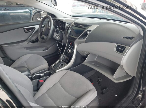 5NPDH4AE5GH720354 2016 HYUNDAI ELANTRA Черный Вид салона спереди