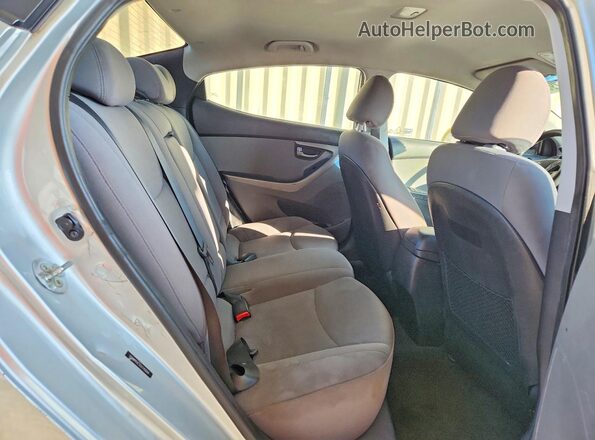 5NPDH4AE5GH740684 2016 HYUNDAI ELANTRA Silver Вид задніх сидінь