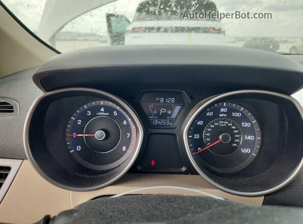 5NPDH4AE5GH767822 2016 HYUNDAI ELANTRA Белый Вид щитка приборов