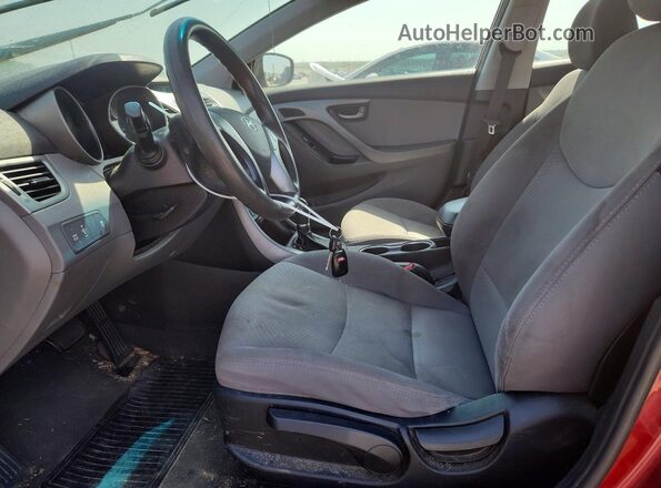 5NPDH4AE5GH774141 2016 HYUNDAI ELANTRA Красный Вид салона спереди