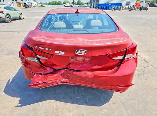 5NPDH4AE5GH774141 2016 HYUNDAI ELANTRA Красный Вид сзади