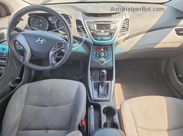 5NPDH4AE5GH774141 2016 HYUNDAI ELANTRA Красный Вид панели приборов