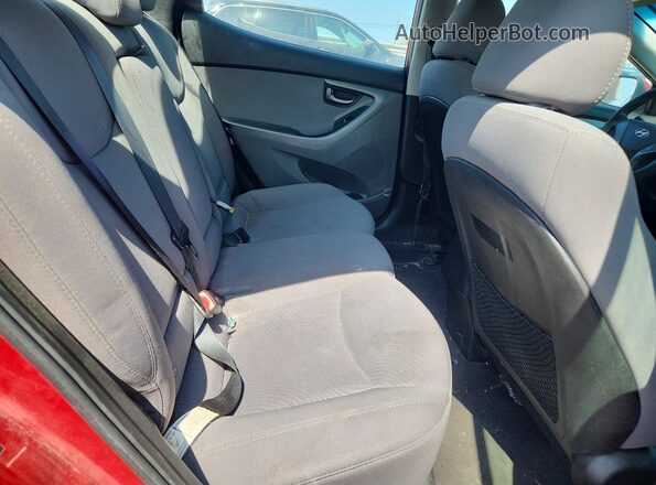 5NPDH4AE5GH774141 2016 HYUNDAI ELANTRA Красный Вид задних сидений