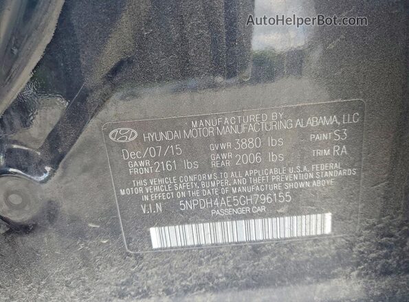 5NPDH4AE5GH796155 2016 HYUNDAI ELANTRA Black ძრავის განყოფილების ხედი