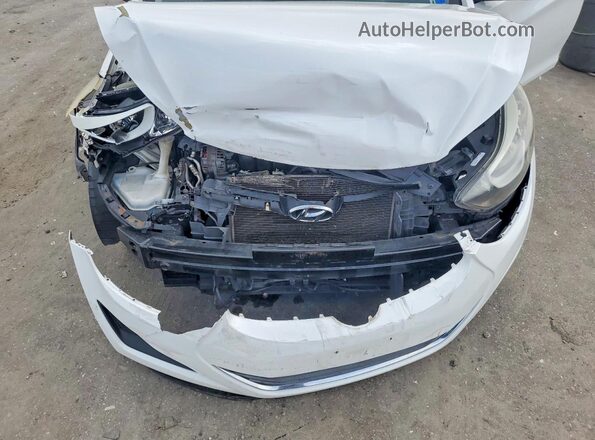 5NPDH4AE6GH671617 2016 HYUNDAI ELANTRA White Вид задньої частини салону