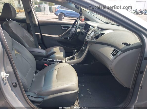 5NPDH4AE6GH673822 2016 HYUNDAI ELANTRA Silver Вид салону спереду