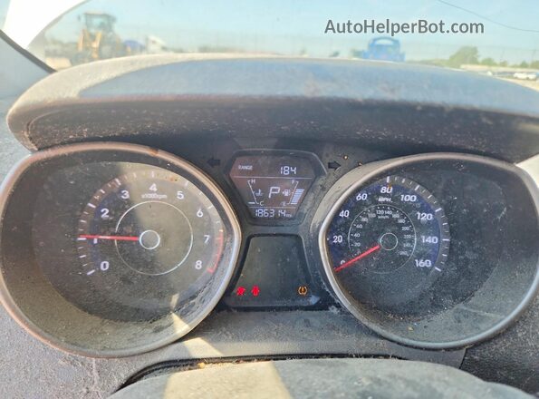 5NPDH4AE6GH735350 2016 HYUNDAI ELANTRA Серебряный Вид подкапотного пространства
