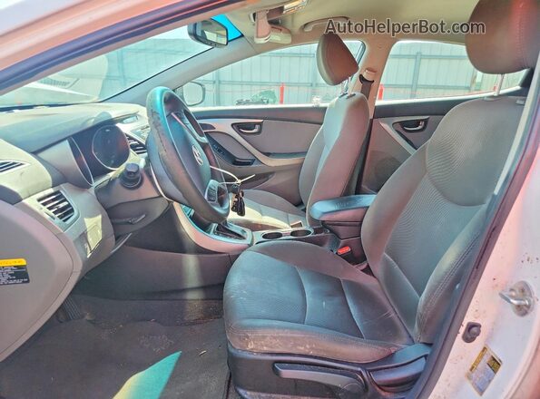 5NPDH4AE6GH766792 2016 HYUNDAI ELANTRA Белый Вид салона спереди