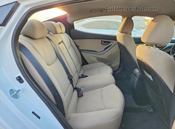 5NPDH4AE6GH777971 2016 HYUNDAI ELANTRA Белый Вид задних сидений