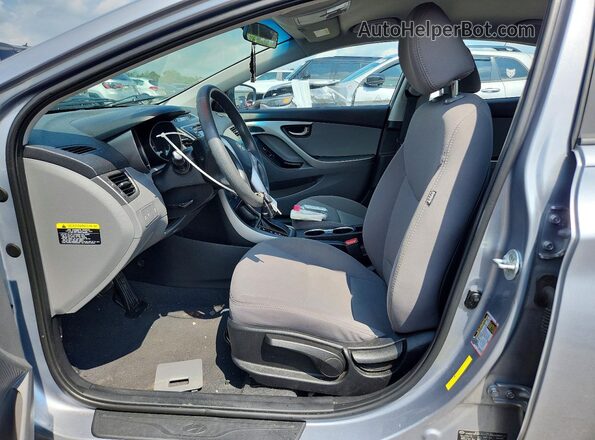 5NPDH4AE6GH786296 2016 HYUNDAI ELANTRA Silver წინა სალონის ხედი